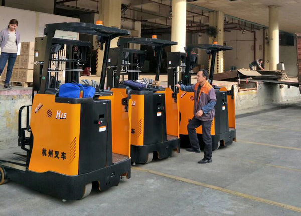 東莞美時(shí)家具采購(gòu)杭州叉車案例