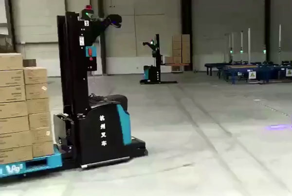 杭叉AGV叉車進(jìn)駐阿里菜鳥(niǎo)物流 杭叉AGV叉車進(jìn)駐阿里菜鳥(niǎo)物流
