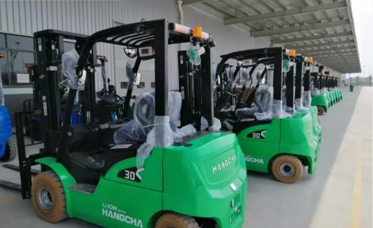 想在常州租個(gè)叉車(chē)？看這里，杭叉租賃有各類(lèi)型叉車(chē)！