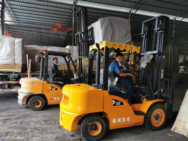 【漲知識(shí)】冬天來了，叉車該怎么保養(yǎng)？