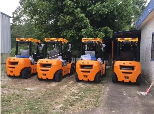 內(nèi)燃叉車 內(nèi)燃叉車